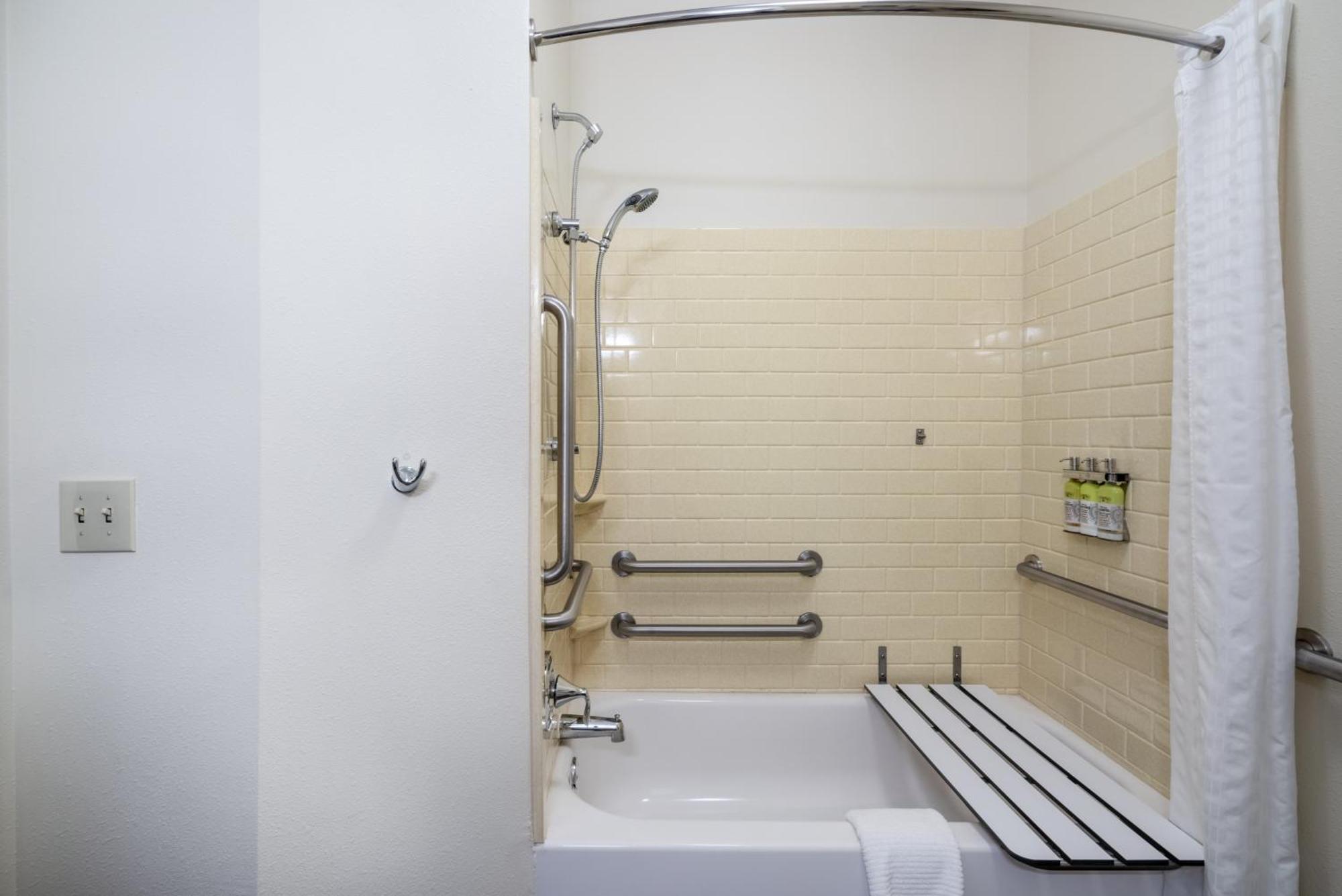 Candlewood Suites Auburn By Ihg Esterno foto